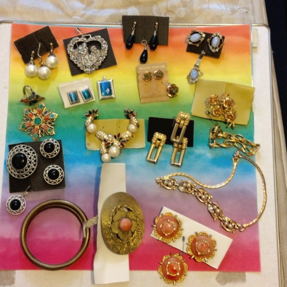 Costume jewelry sets